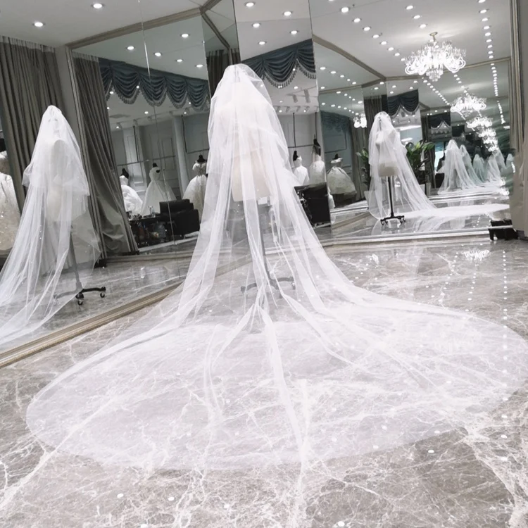 Bridal beads Veil cut Edge Technics Long Layer Style ivory Color Material shiny fabric veil two layers
Bridal beads Veil cut Edge Technics Long Layer Style ivory Color Material shiny fabric veil two layers