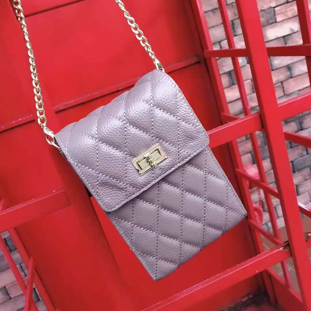 2021 New Chain Messenger Bag Solid Color Mini Mobile Phone Bag Leather Small Shell Shoulder Bag, Various colors
2021 New Chain Messenger Bag Solid Color Mini Mobile Phone Bag Leather Small Shell Shoulder Bag, Various colors