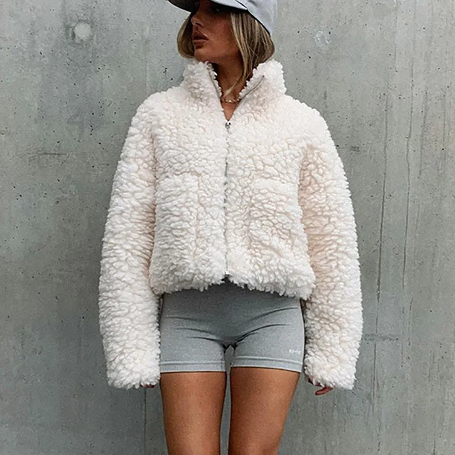 2021 Fashion Winter Coat Women Cashmere Short Jacket Thick Warm Outerwear Woman Faux Fur Jacket
2021 Fashion Winter Coat Women Cashmere Short Jacket Thick Warm Outerwear Woman Faux Fur Jacket