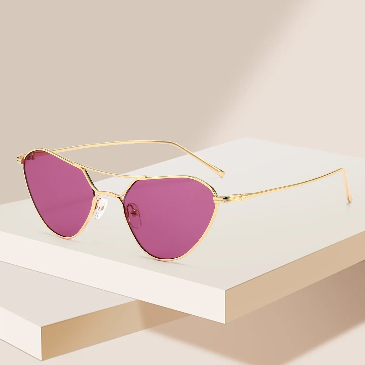 Sun Glasses Oversized Wholesale Fashion Customized Cat Eye Sunglasses Metal Glasses Men Women Eyewears Glasses 1904
Sun Glasses Oversized Wholesale Fashion Customized Cat Eye Sunglasses Metal Glasses Men Women Eyewears Glasses 1904