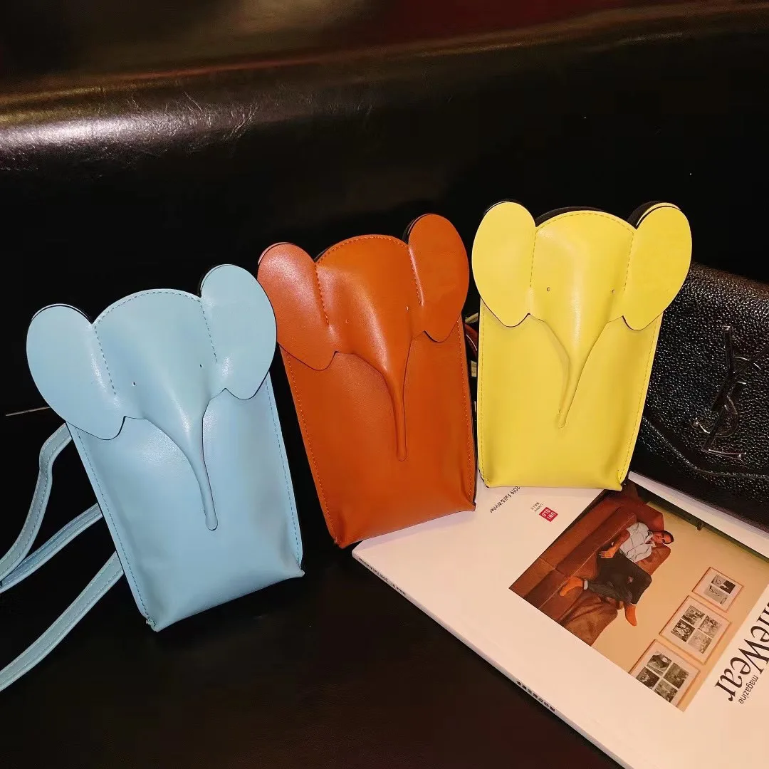 European And American Mobile Phone Bag Elephant Messenger Universal 6.7 Inch Small Same Type Suitable For Mini Backpack
European And American Mobile Phone Bag Elephant Messenger Universal 6.7 Inch Small Same Type Suitable For Mini Backpack