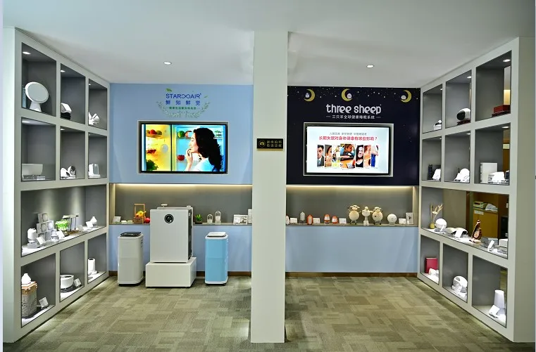 Showcase room.JPG