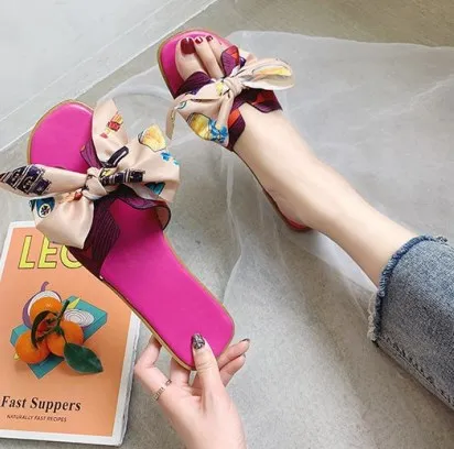 Soft Leather Woven Slippers Women Summer 2020 Flat Heels Beach Casual Slides Shoes Woman Outdoor Sandals Flip Flops Muter, Colors
Soft Leather Woven Slippers Women Summer 2020 Flat Heels Beach Casual Slides Shoes Woman Outdoor Sandals Flip Flops Muter, Colors