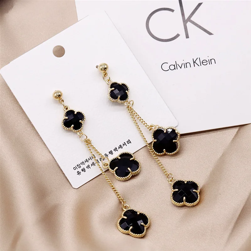 Fashion gold plated long tassel earrings jewelry inspired famous brand 4 Leaf Clover Earrings
Fashion gold plated long tassel earrings jewelry inspired famous brand 4 Leaf Clover Earrings