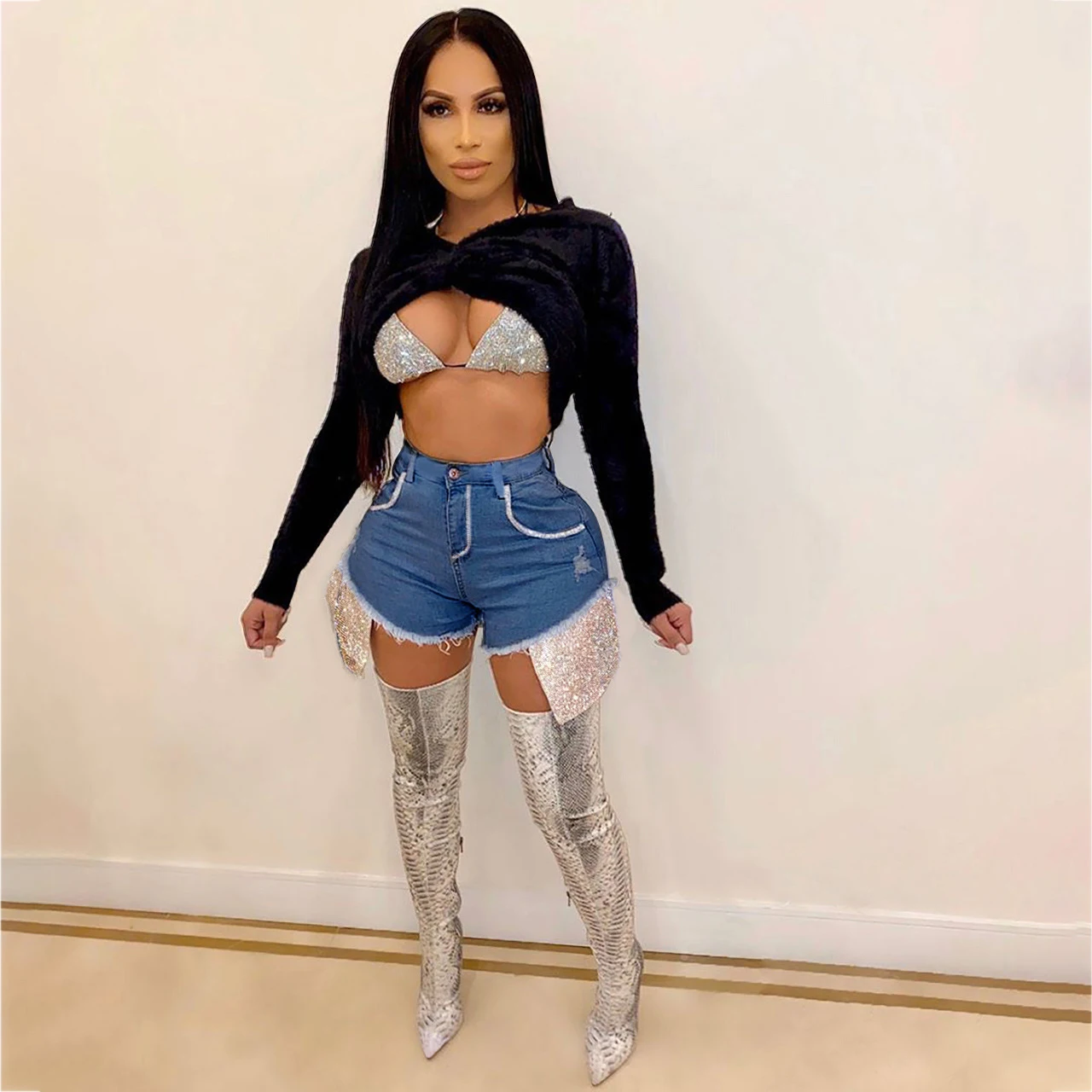 Fashion Summer Hot Shorts 2021 Women Sexy Bandage Denim Short Silver Sequin Pocket Sexy Jeans Shorts
Fashion Summer Hot Shorts 2021 Women Sexy Bandage Denim Short Silver Sequin Pocket Sexy Jeans Shorts