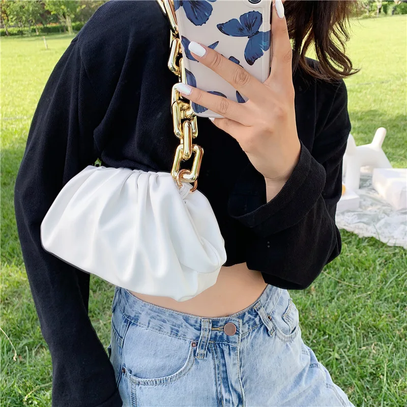 Hot Selling Handbags Designer Women Clutch Bag with Thick Chain Crossbody Cloud Bag womens purses 2020 clutch purse, Black
Hot Selling Handbags Designer Women Clutch Bag with Thick Chain Crossbody Cloud Bag womens purses 2020 clutch purse, Black