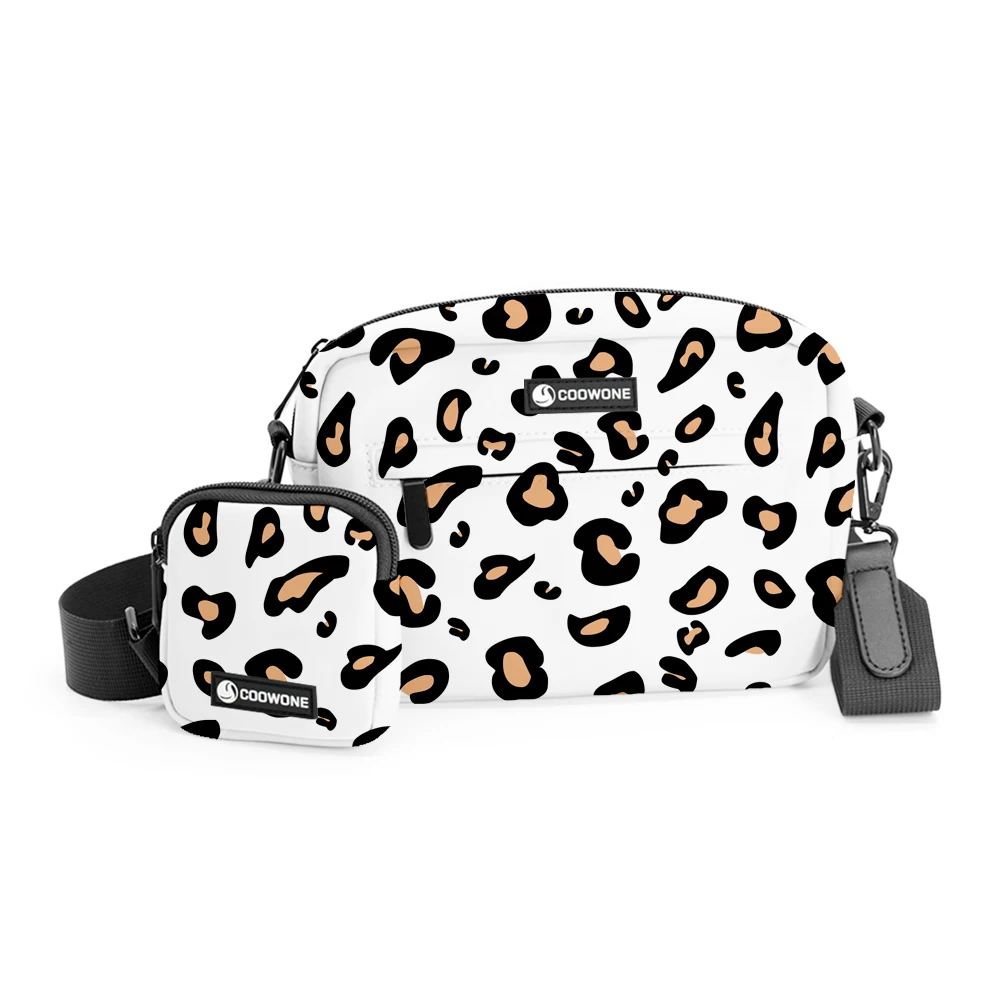 2022 New Fashion Pet Products Customs Pattern Logo Luxury Training Travel Walking Dog Treat Pouch Shoulder Crossbody Carrier Bag
2022 New Fashion Pet Products Customs Pattern Logo Luxury Training Travel Walking Dog Treat Pouch Shoulder Crossbody Carrier Bag