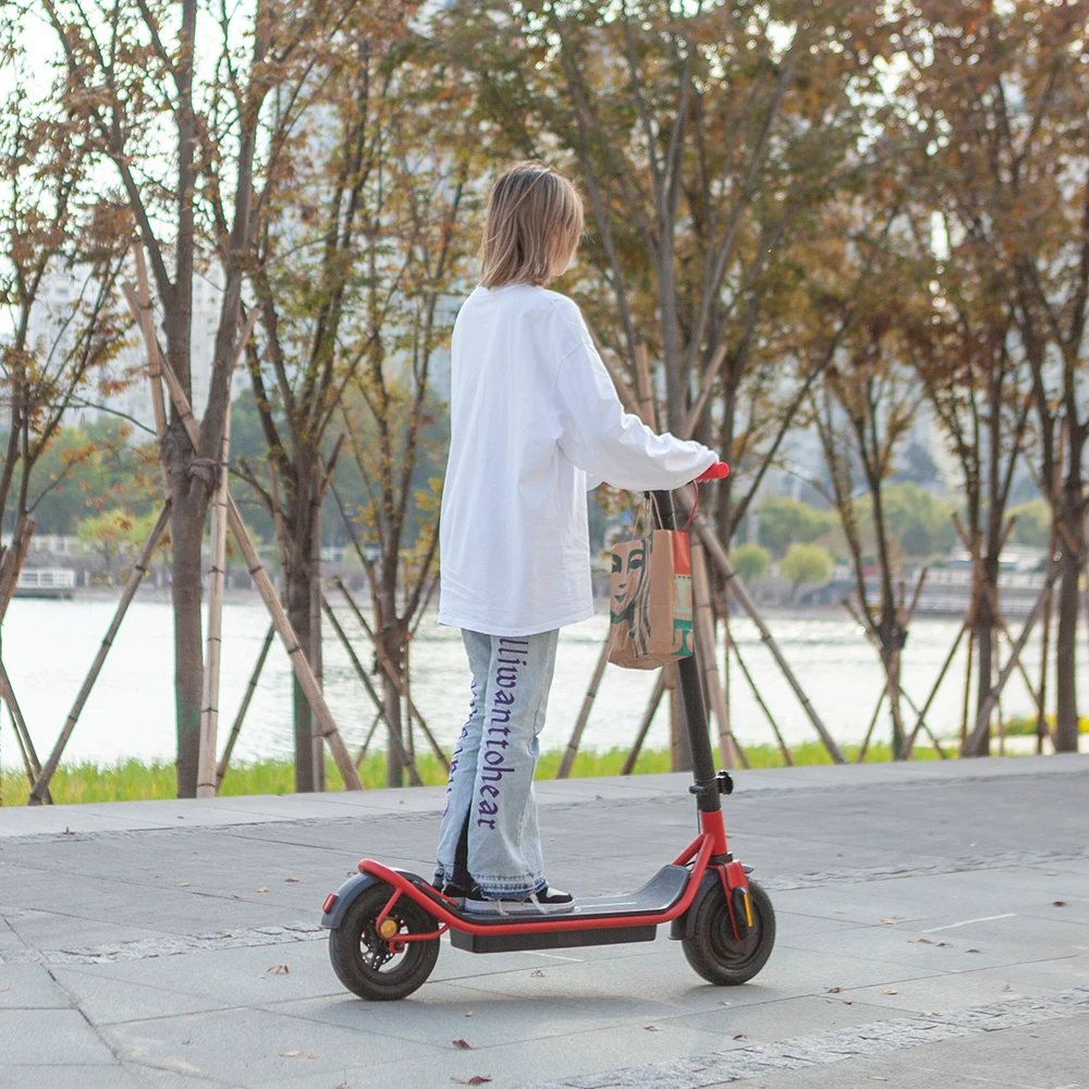 Urban drift drop shipping Scooter elettrico 10 inch 350W motor 2 wheel Kick Folding Foldable Adults electric scooter with APP
Urban drift drop shipping Scooter elettrico 10 inch 350W motor 2 wheel Kick Folding Foldable Adults electric scooter with APP