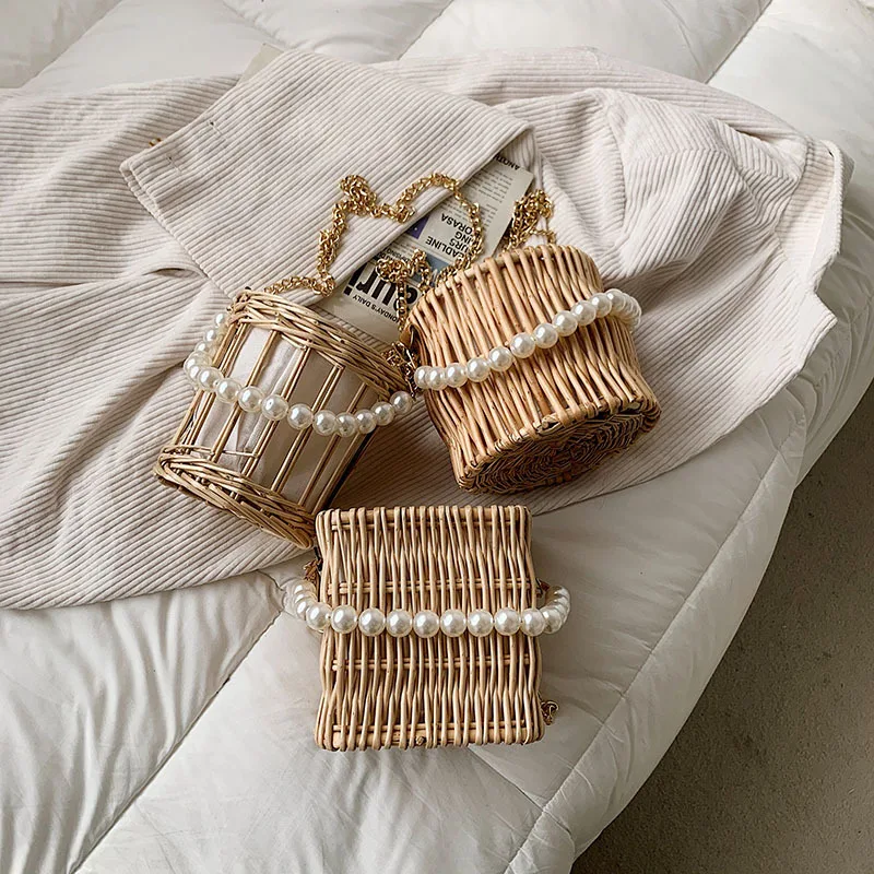 New Fashion Women's Hand-Woven Rattan Bag Crossbody Beach Straw Bag Natural Chic Handbag Wicker Purses For Ladies, Any color is available
New Fashion Women's Hand-Woven Rattan Bag Crossbody Beach Straw Bag Natural Chic Handbag Wicker Purses For Ladies, Any color is available