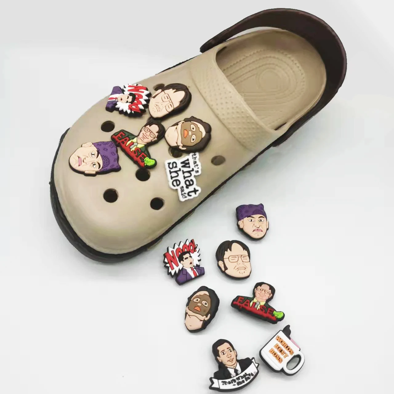 2021 latest hot selling PVC soft rubber drop plastic human head charms for croc shoe accessories
2021 latest hot selling PVC soft rubber drop plastic human head charms for croc shoe accessories