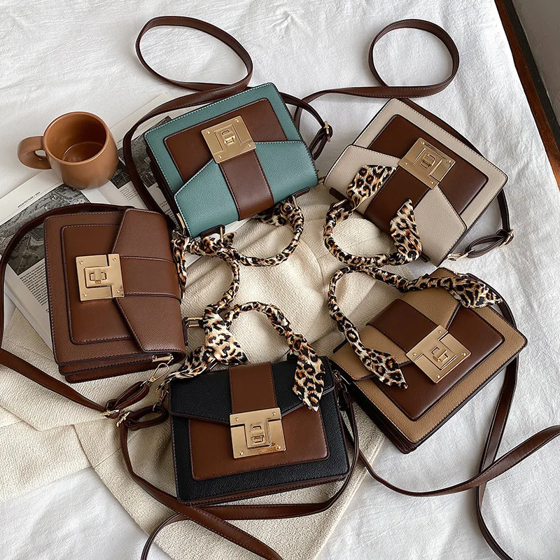 2022 fashion designer lock silk scarf contrast leather crossbody shoulder bag ladies handbag luxury women hand bags for woman, 4 colors
2022 fashion designer lock silk scarf contrast leather crossbody shoulder bag ladies handbag luxury women hand bags for woman, 4 colors