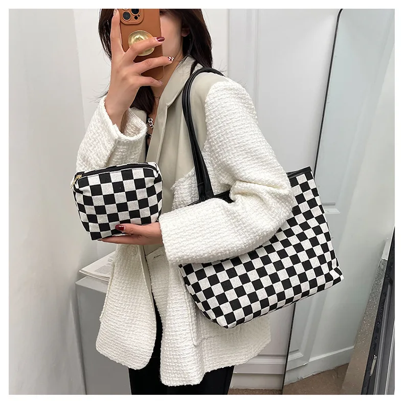 2021 black and white grid woman tote bag african american woman bag tote custom print
2021 black and white grid woman tote bag african american woman bag tote custom print