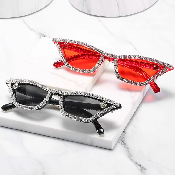 sexy cat eye rhinestone sunglasses women sun glasses female lady candy color 2020 eyewear wholesale UV400 shades
sexy cat eye rhinestone sunglasses women sun glasses female lady candy color 2020 eyewear wholesale UV400 shades