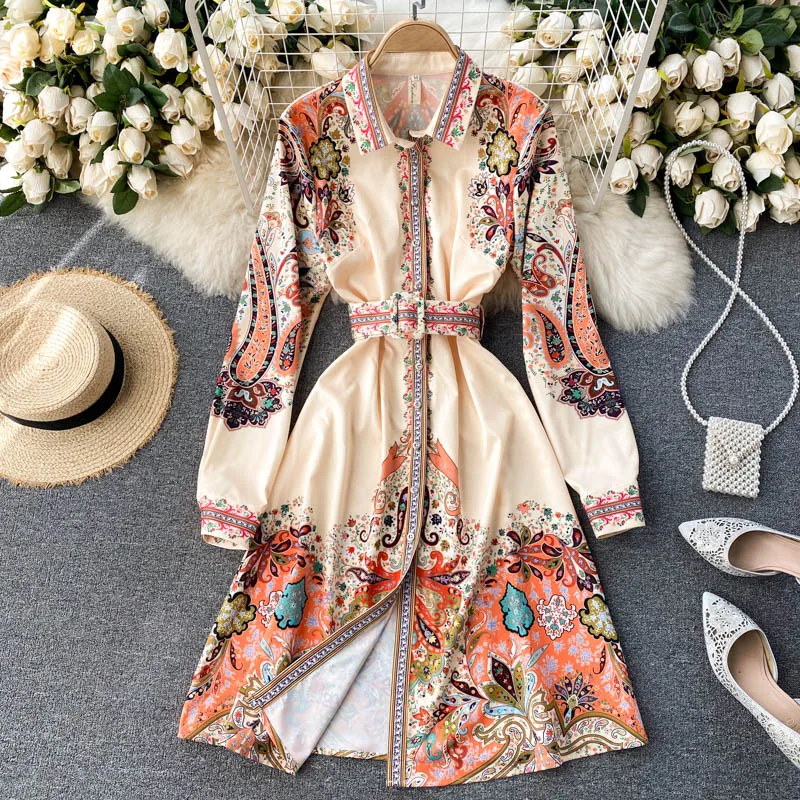 Palace style retro print little dress, new spring temperament, POLO collar, short, little dress
Palace style retro print little dress, new spring temperament, POLO collar, short, little dress