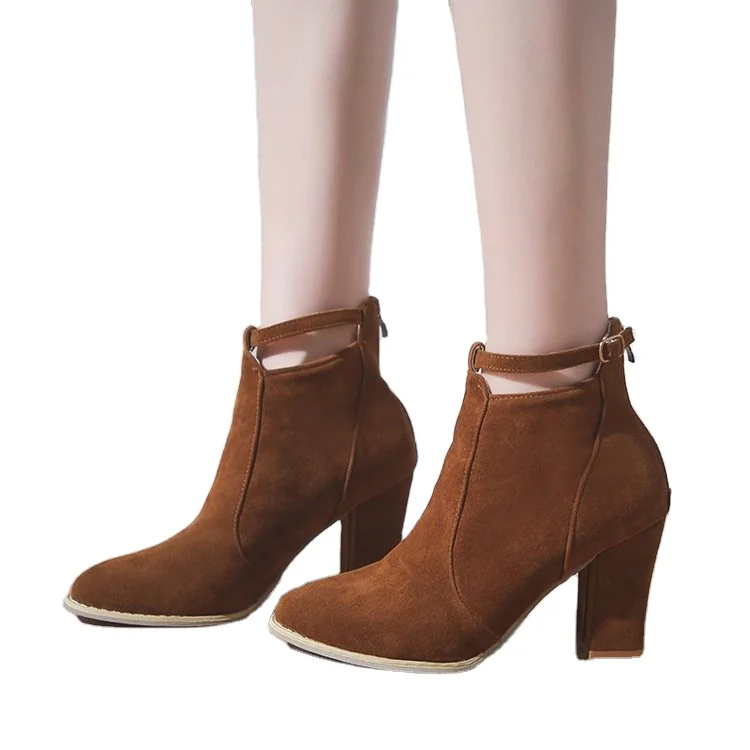 Large size women's shoes 34-43 yards autumn short tube thick heel Martin boots short boots pointed toe thick heel suede boots
Large size women's shoes 34-43 yards autumn short tube thick heel Martin boots short boots pointed toe thick heel suede boots