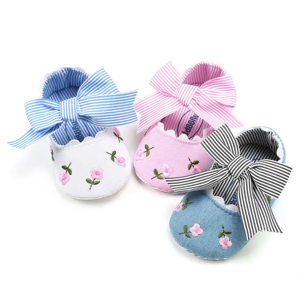 Wholesale Embroidered three-color striped bow baby princess shoes baby shoes soft bottom shoes, As pictures
Wholesale Embroidered three-color striped bow baby princess shoes baby shoes soft bottom shoes, As pictures