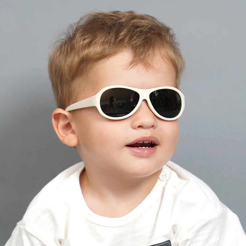 Children outdoor shading street shooting fashion sunglasses children polarized silicone sunglasses
Children outdoor shading street shooting fashion sunglasses children polarized silicone sunglasses
