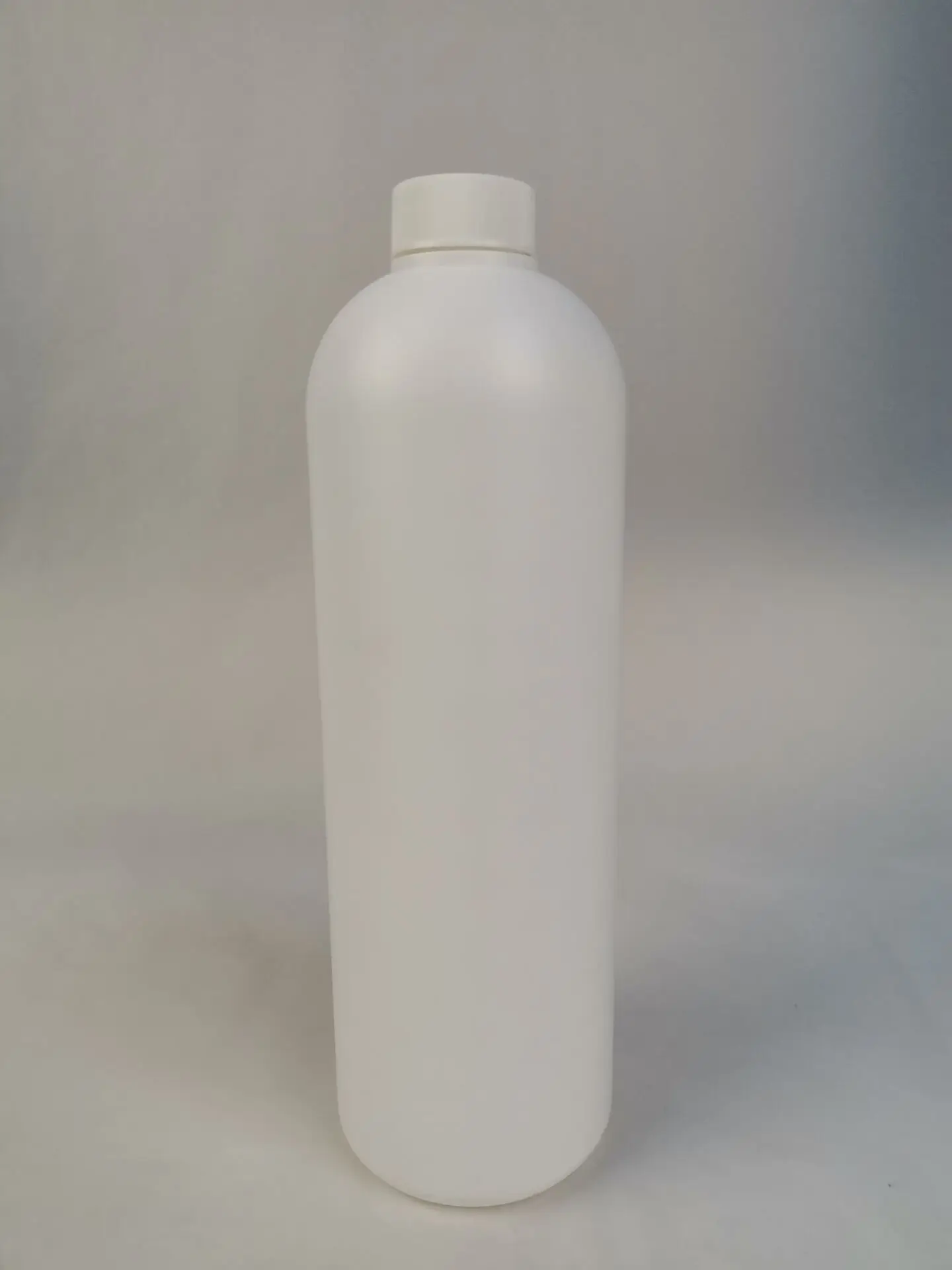 16oz HDPE Durable Squeezable Plastic Bottles with Black Press Disc Top Cap Natural Clear Container