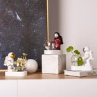 Table Table Decors Artificial Crafts Astronaut Modern Table Home Decor LED Light Planter Resin For Sale