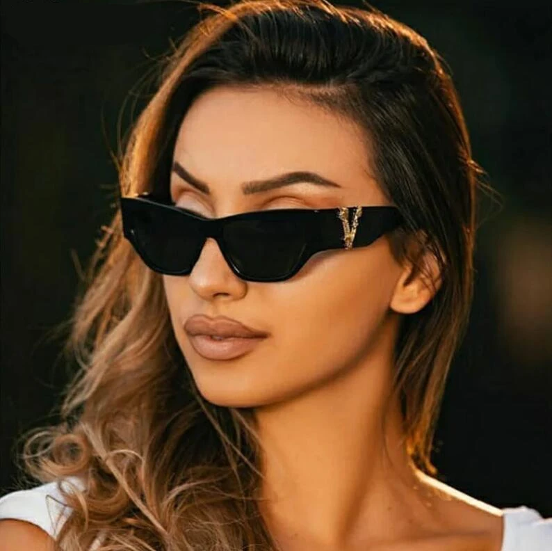 Wholesale Designer Italian Acetate Sun Glasses Vintage Cat Eye Luxury Color Shades Sunglasses 2021 Women With Metal Logo, Custom colors
Wholesale Designer Italian Acetate Sun Glasses Vintage Cat Eye Luxury Color Shades Sunglasses 2021 Women With Metal Logo, Custom colors
