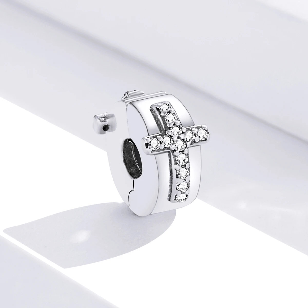 SCC1497 Good Quality 925 Sterling Silver Bible Cross Clip Designer Bracelet Charms Wholesale
SCC1497 Good Quality 925 Sterling Silver Bible Cross Clip Designer Bracelet Charms Wholesale