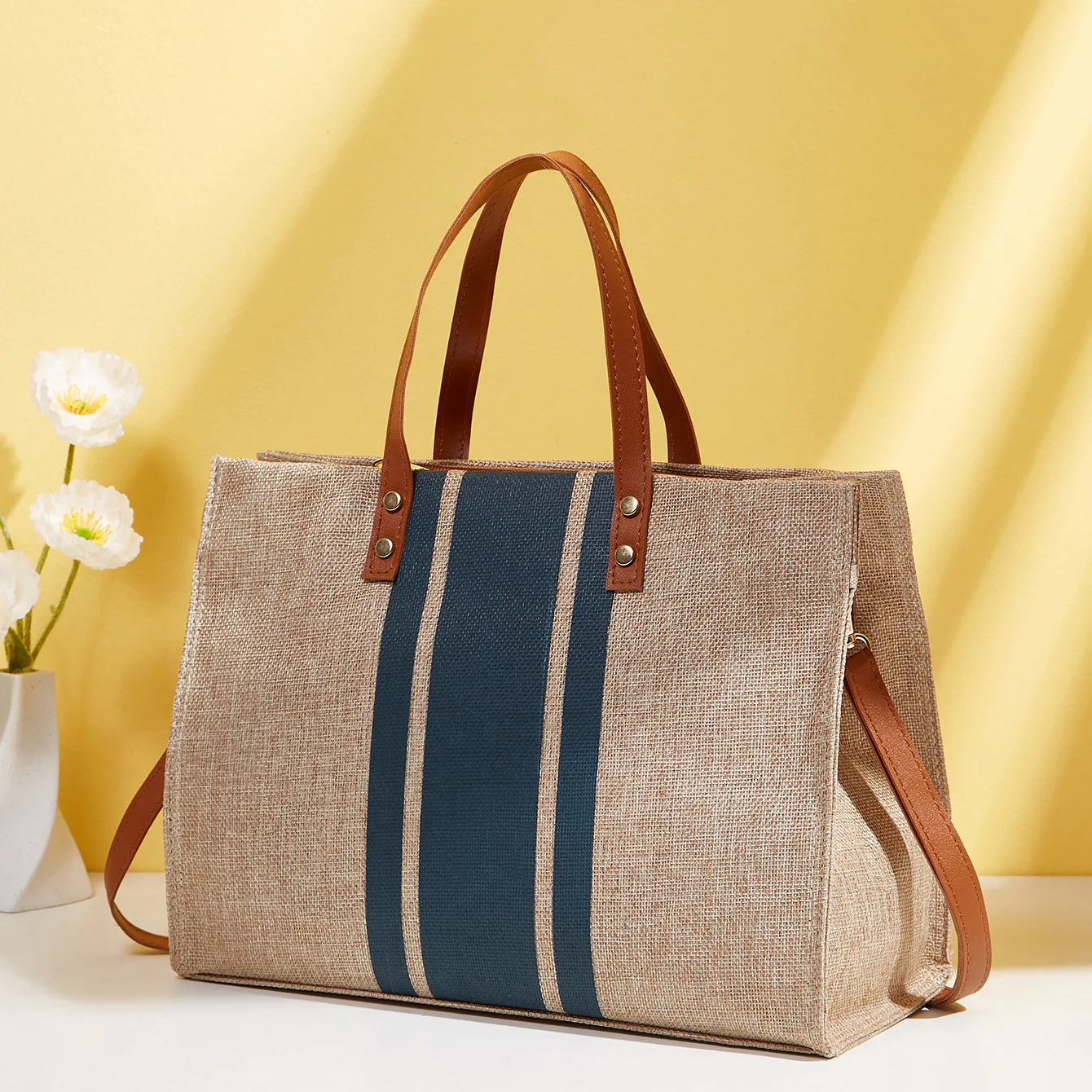 Cheap Large Capacity Casual Beach Computer Briefcase Shoulder Tote Bags Canvas Laptop Jute Tote Bag for Women
Cheap Large Capacity Casual Beach Computer Briefcase Shoulder Tote Bags Canvas Laptop Jute Tote Bag for Women