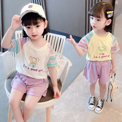 New fashion summer 2Pcs girls cartoon printed shirt and striped shorts Clothes Sets, Picture shows
New fashion summer 2Pcs girls cartoon printed shirt and striped shorts Clothes Sets, Picture shows