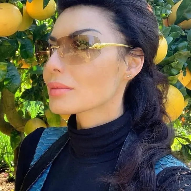 GGJHCT206 wholesale fashion newest rimless shades luxury leopard decoration women men sunglasses 2021
GGJHCT206 wholesale fashion newest rimless shades luxury leopard decoration women men sunglasses 2021