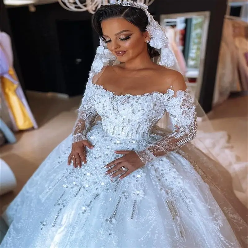 Luxury Crystal Ball Gown Wedding Dress Bateau Glitter Dubai Beads Lace Appliques Beads Bridal Gowns Custom Made Princess Vestido
Luxury Crystal Ball Gown Wedding Dress Bateau Glitter Dubai Beads Lace Appliques Beads Bridal Gowns Custom Made Princess Vestido