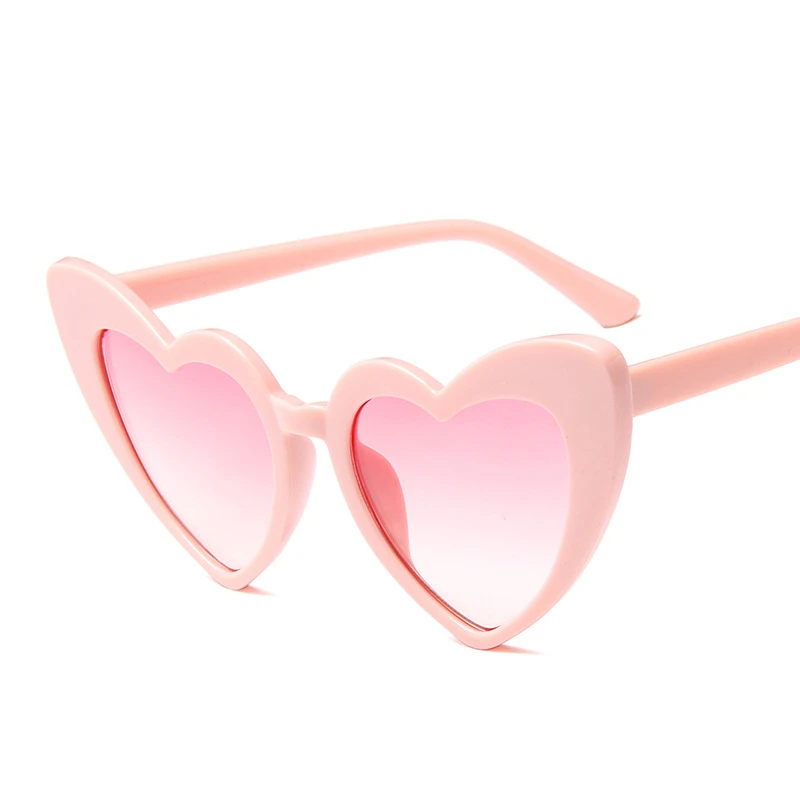 2021 new fashion peach heart love sunglasses metal hinge large frame personalized Sunglasses sun glasses river
2021 new fashion peach heart love sunglasses metal hinge large frame personalized Sunglasses sun glasses river