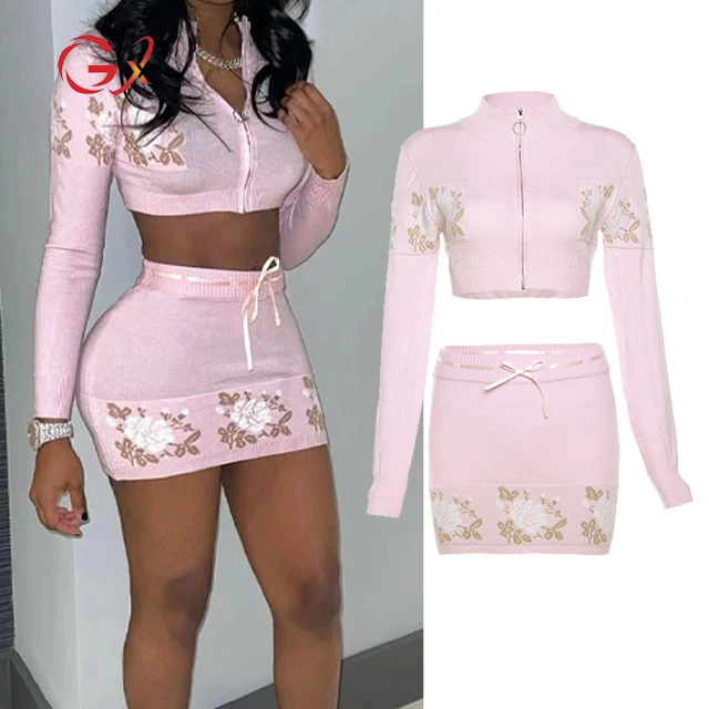 GX7634 Fashion Boutique Women Sweet Wear Long Sleeve Stand Neck Cropped Top And Knitted Floral Mini Skirt 2 Piece Set
GX7634 Fashion Boutique Women Sweet Wear Long Sleeve Stand Neck Cropped Top And Knitted Floral Mini Skirt 2 Piece Set