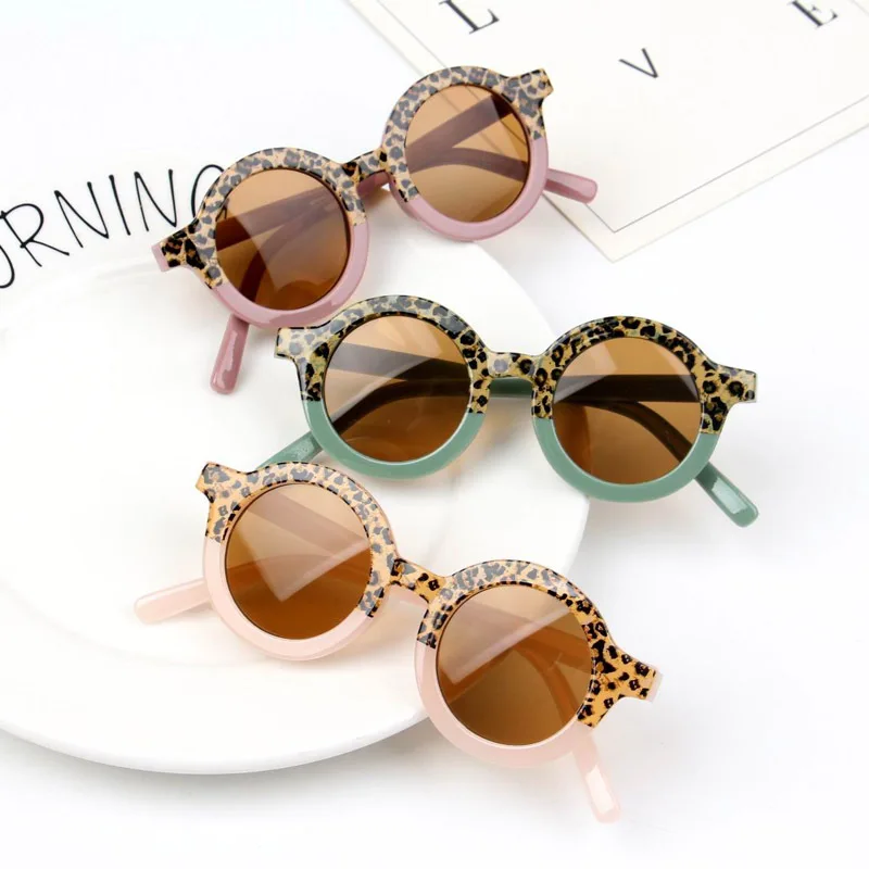 Anti-UV 400 Glasses New Kids Sunglasses Fashion Round Leopard Print Patchwork Personalized Sunglasses for Kids, White pink etc
Anti-UV 400 Glasses New Kids Sunglasses Fashion Round Leopard Print Patchwork Personalized Sunglasses for Kids, White pink etc