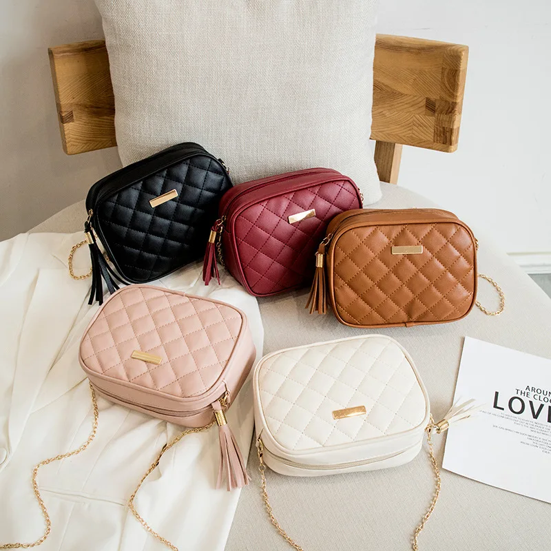 2021 Wholesale Small Ringle Embroidery Tassel Casual Shoulder Slung Bag Square Camera Mobile Phone Bag For Women, Black pink white red brown
2021 Wholesale Small Ringle Embroidery Tassel Casual Shoulder Slung Bag Square Camera Mobile Phone Bag For Women, Black pink white red brown