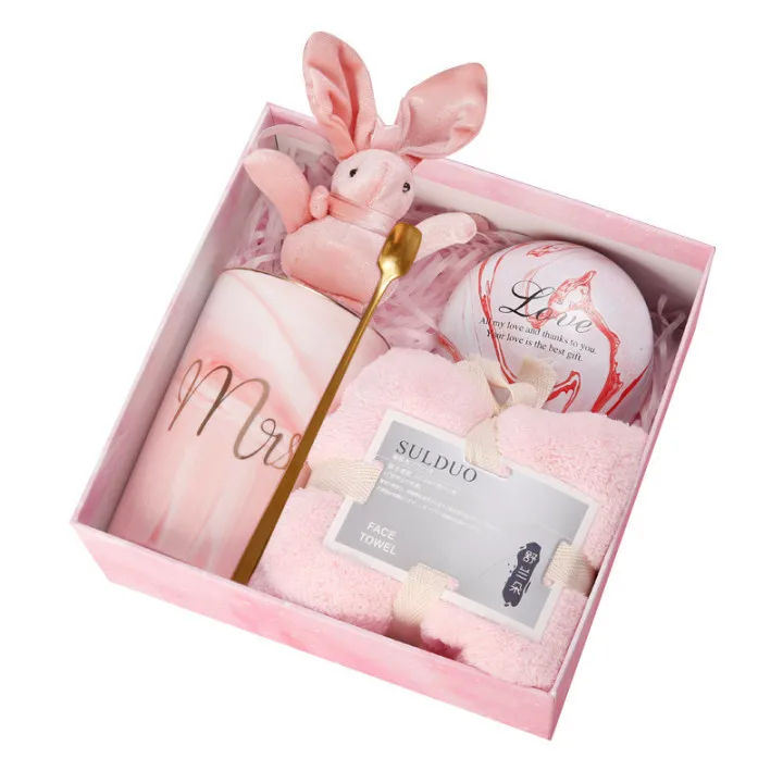 Promotional Shower Newest glass mugs spoon toy Soft Bath Towel rabbit toy 5 pieces Bath wedding Gift Set for Girls&Women
Promotional Shower Newest glass mugs spoon toy Soft Bath Towel rabbit toy 5 pieces Bath wedding Gift Set for Girls&Women