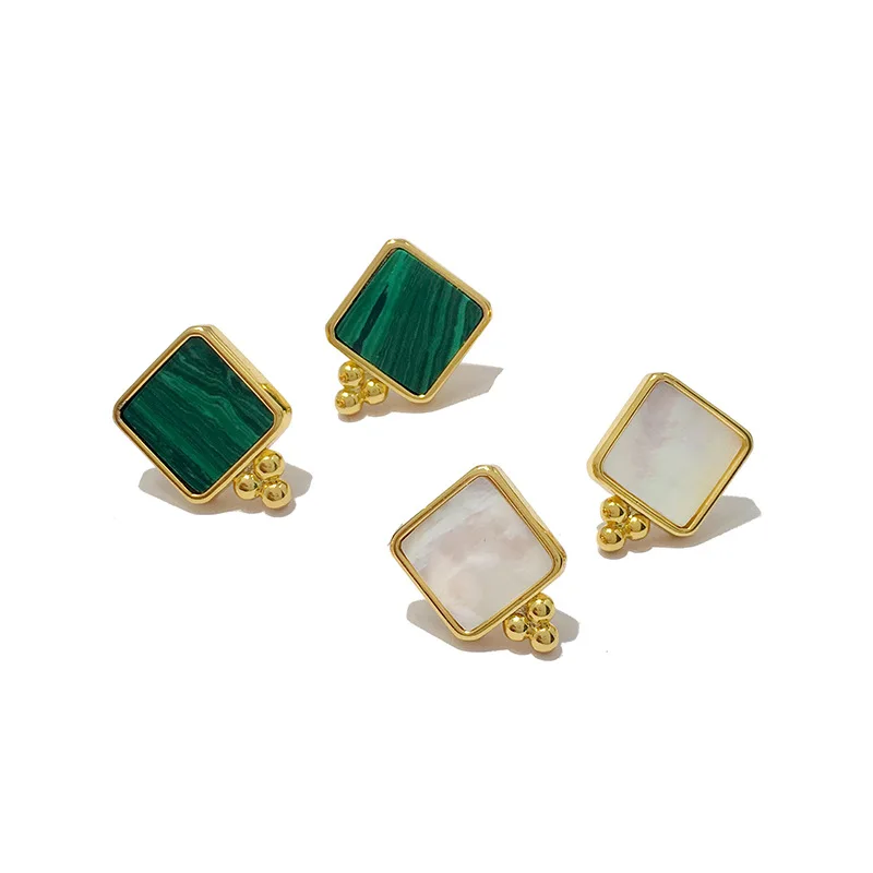 European Fashion Design 2021 Minimalist 18K Gold Plated Natural Stone Malachite Shell Rice Beads Small Square Studs Earrings
European Fashion Design 2021 Minimalist 18K Gold Plated Natural Stone Malachite Shell Rice Beads Small Square Studs Earrings