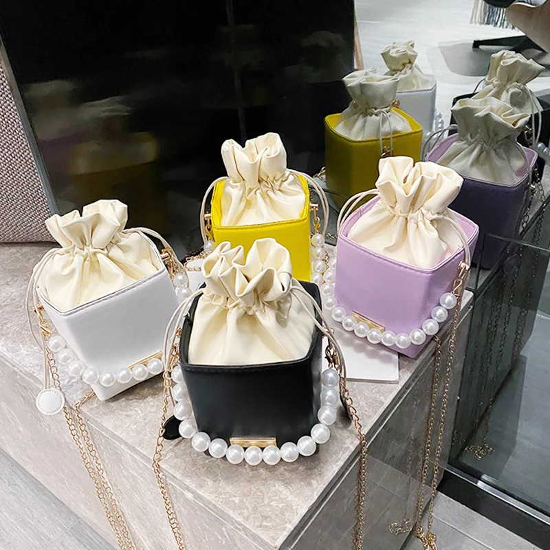 Custom Unique Women Black Chain Shoulder Big Pearl Cheap Square Bag Purses, Black ,white ,yellow ,purple
Custom Unique Women Black Chain Shoulder Big Pearl Cheap Square Bag Purses, Black ,white ,yellow ,purple