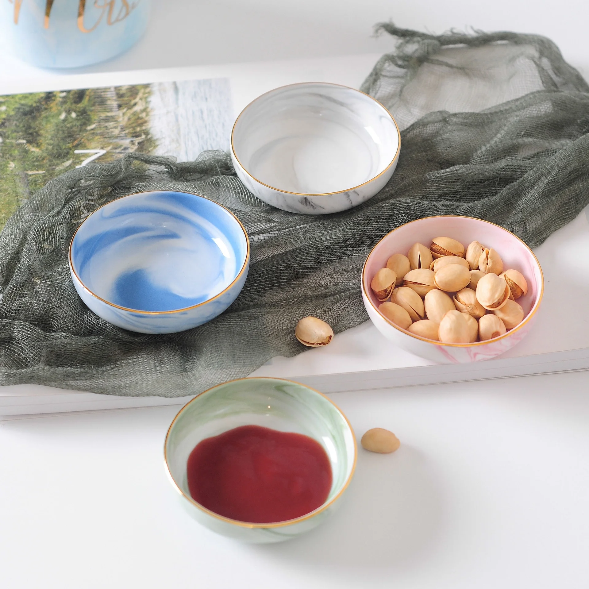 Amazon European marbling ceramic plate sauce and vinegar plate cold dish creative Phnom Penh snack plate
Amazon European marbling ceramic plate sauce and vinegar plate cold dish creative Phnom Penh snack plate