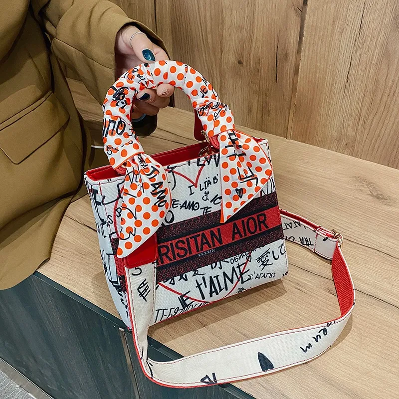 Luxury Fashion Designer Clutch Bag Woman Shoulder Bobby Ladies Purses Women Handbag, Optional
Luxury Fashion Designer Clutch Bag Woman Shoulder Bobby Ladies Purses Women Handbag, Optional