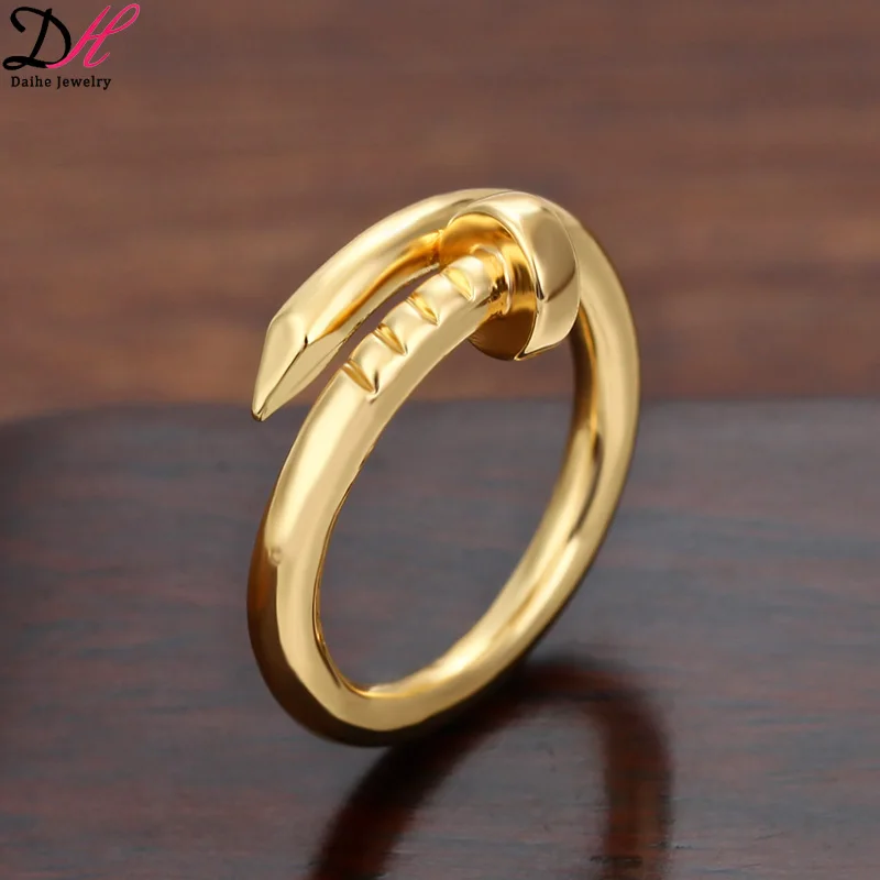 DAIHE 2023 Fashion Luxury Women Screw Cz Jewelry Ring 18k Gold Plated Adjustable Nail Ring
DAIHE 2023 Fashion Luxury Women Screw Cz Jewelry Ring 18k Gold Plated Adjustable Nail Ring