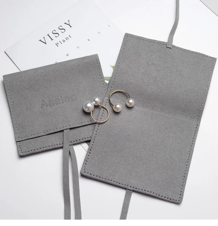 Custom embossed logo suede envelope jewellery pouch jewelry packaging bags pouch for ring, Grey
Custom embossed logo suede envelope jewellery pouch jewelry packaging bags pouch for ring, Grey