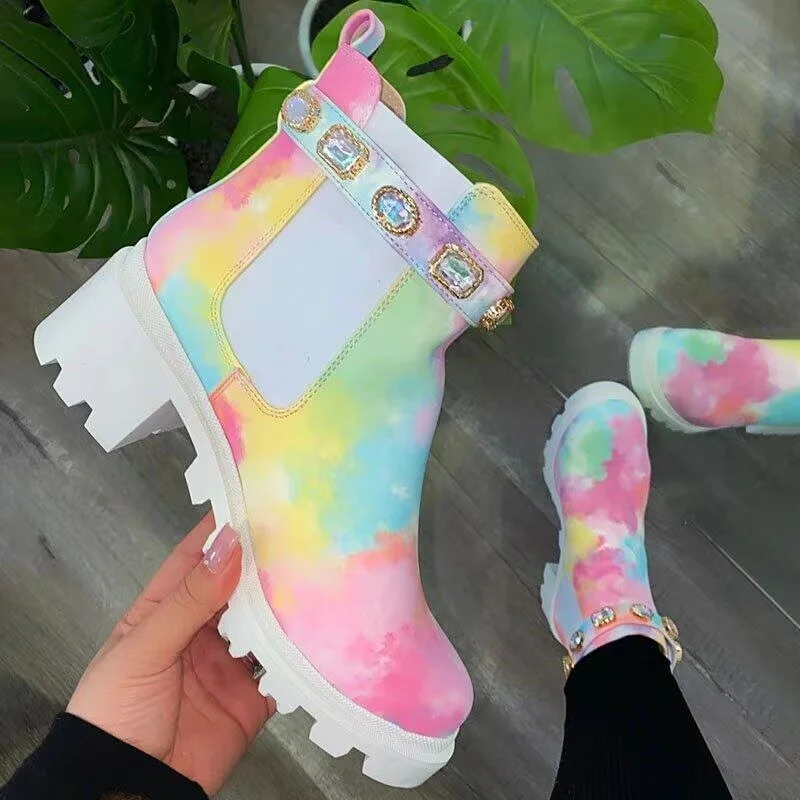 2020 solid casual fashion ladies shoes high quality autumn winter platform boots slip-on comfortable women's boots short boots, Black
2020 solid casual fashion ladies shoes high quality autumn winter platform boots slip-on comfortable women's boots short boots, Black