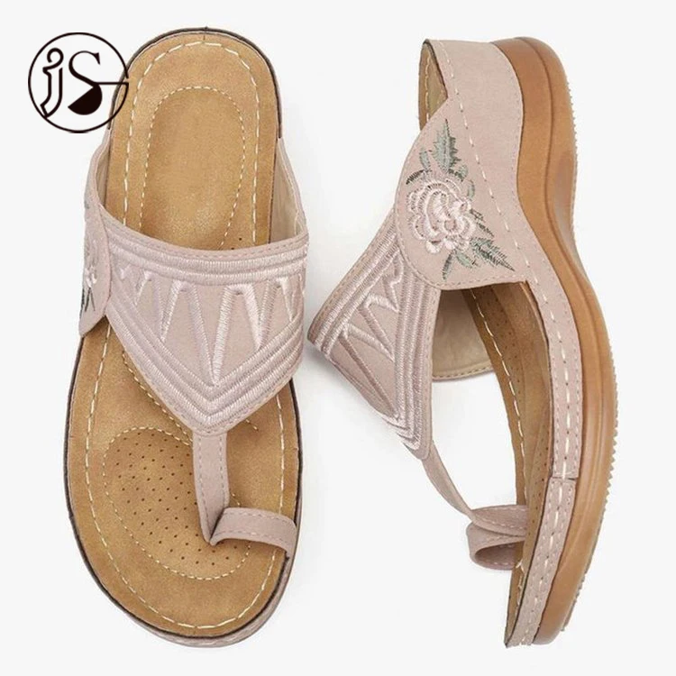 Factory hot selling women slippers Soft-soled light ladies' slippers New style slides Fashion trends Comfortable flip-flops, Picture
Factory hot selling women slippers Soft-soled light ladies' slippers New style slides Fashion trends Comfortable flip-flops, Picture