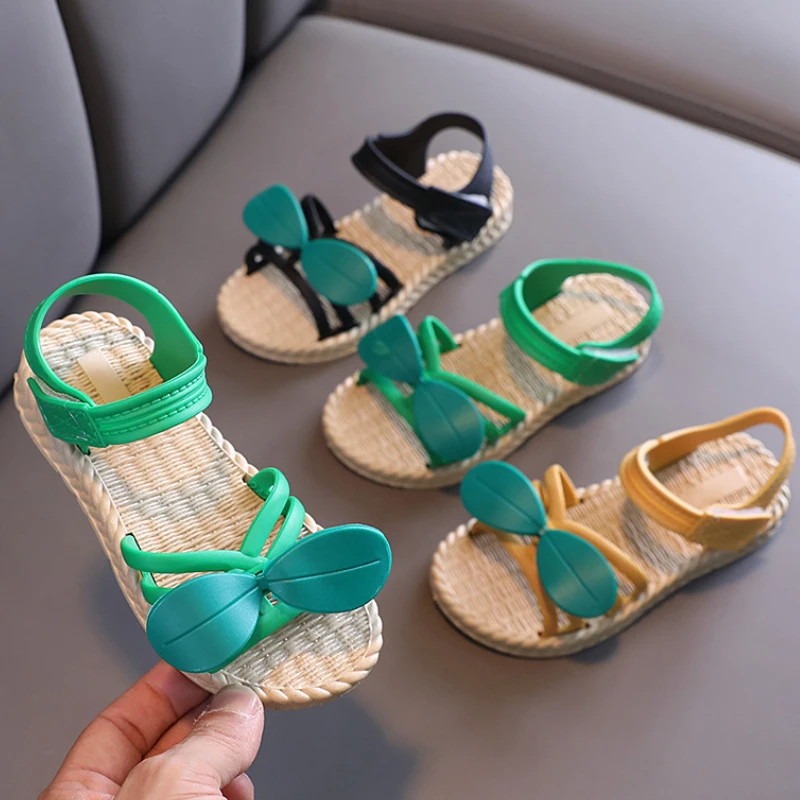 Girls' Sandals 2021 Summer New Little Princess Children's Shoes Non Slip Soft Sole Baby Casual CartoonSandalsKoreanBeachSlippers
Girls' Sandals 2021 Summer New Little Princess Children's Shoes Non Slip Soft Sole Baby Casual CartoonSandalsKoreanBeachSlippers