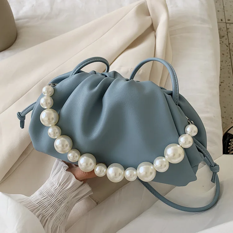 Cloud small Bag Female 2020 fashion with pearl sling Ruched Crossbody bag cloud handbags bolsos, As picture
Cloud small Bag Female 2020 fashion with pearl sling Ruched Crossbody bag cloud handbags bolsos, As picture