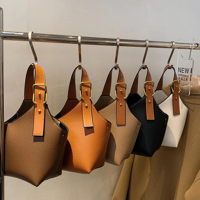 Korean Pattern Women Shoulder Irregular Shaped Handbags Funny Bucket Leather Small Bag
Korean Pattern Women Shoulder Irregular Shaped Handbags Funny Bucket Leather Small Bag