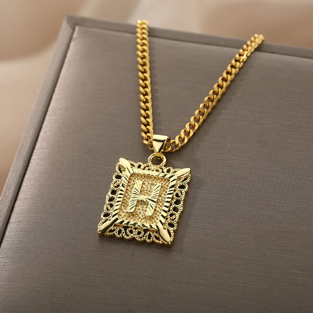 Lateefah OEM Hot Selling Hollow Arabic Letter Initial Necklace 18k Square Pendant Necklace
Lateefah OEM Hot Selling Hollow Arabic Letter Initial Necklace 18k Square Pendant Necklace