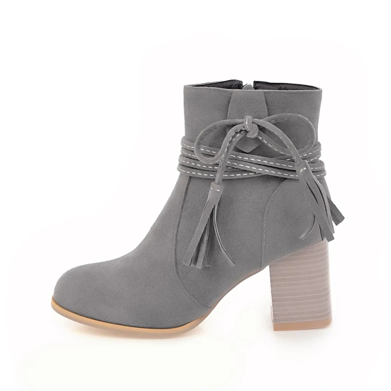 Grey Frosted Leather Fashion Ankle Side Bow Knot Zipper Thick Heel Ladies Boots, Black/ecru/grey
Grey Frosted Leather Fashion Ankle Side Bow Knot Zipper Thick Heel Ladies Boots, Black/ecru/grey