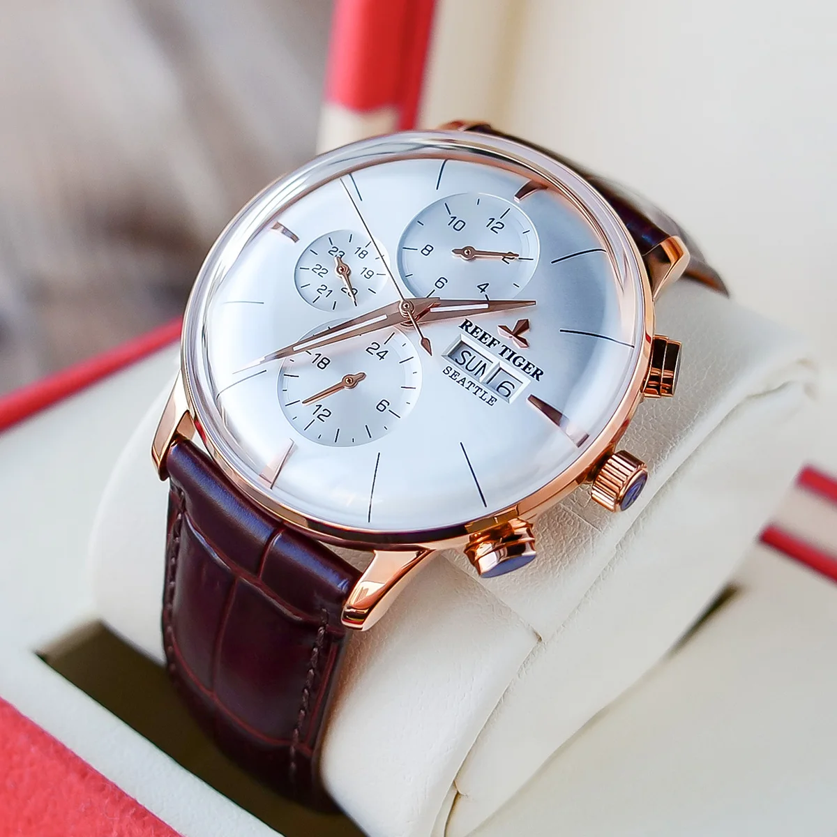 Reef Tiger Multi Function Men Watch Top Luxury Fashion Watch Genuine Leather Ultra Thin Automatic Watches RGA1699
Reef Tiger Multi Function Men Watch Top Luxury Fashion Watch Genuine Leather Ultra Thin Automatic Watches RGA1699