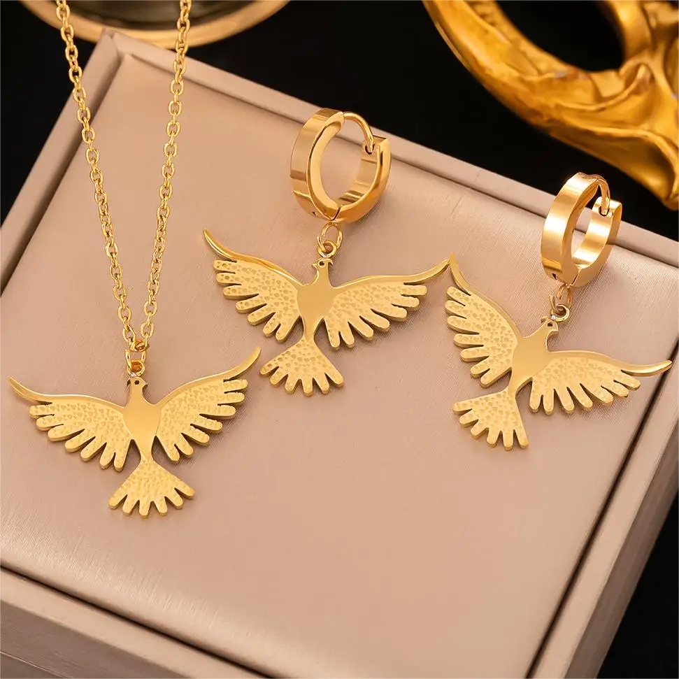 Wholesale New Arrival Simple 3Pcs Set Stainless Steel 18k Gold Phoenix Jewelry Set Accessories For Women
Wholesale New Arrival Simple 3Pcs Set Stainless Steel 18k Gold Phoenix Jewelry Set Accessories For Women