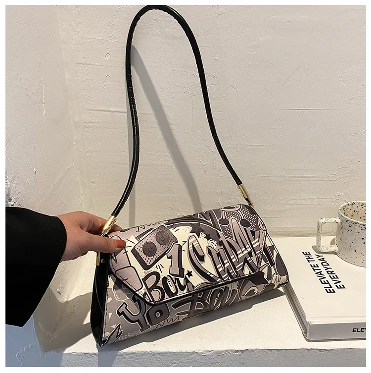 2021 New summer casual metal buckle printing underarm bag girls shopping wallet and phone handbags, 2 colors
2021 New summer casual metal buckle printing underarm bag girls shopping wallet and phone handbags, 2 colors